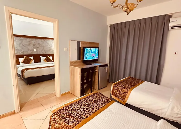 Aquavista Hotel & Suites